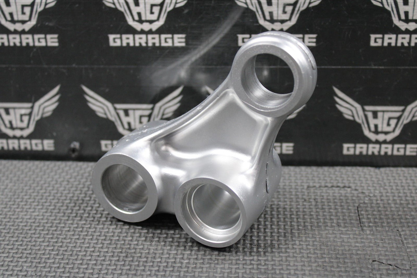 2001 96 - 01 HONDA CR500R OEM REAR SHOCK LINKAGE CUSHION ARM 52465 - MAC - 740 NICE! - hggarage