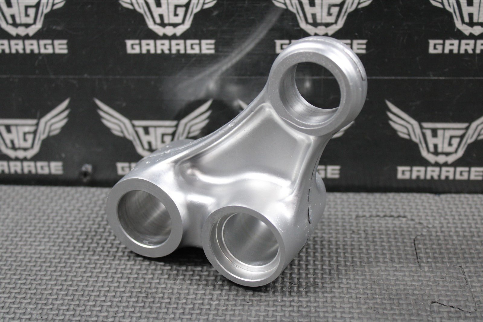 2001 96 - 01 HONDA CR500R OEM REAR SHOCK LINKAGE CUSHION ARM 52465 - MAC - 740 NICE! - hggarage
