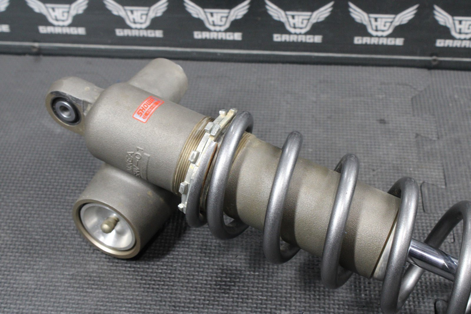 2018 HONDA CRF250R OEM REAR BACK SHOCK ABSORBER SUSPENSION 52400 - K95 - A21 GOOD - hggarage