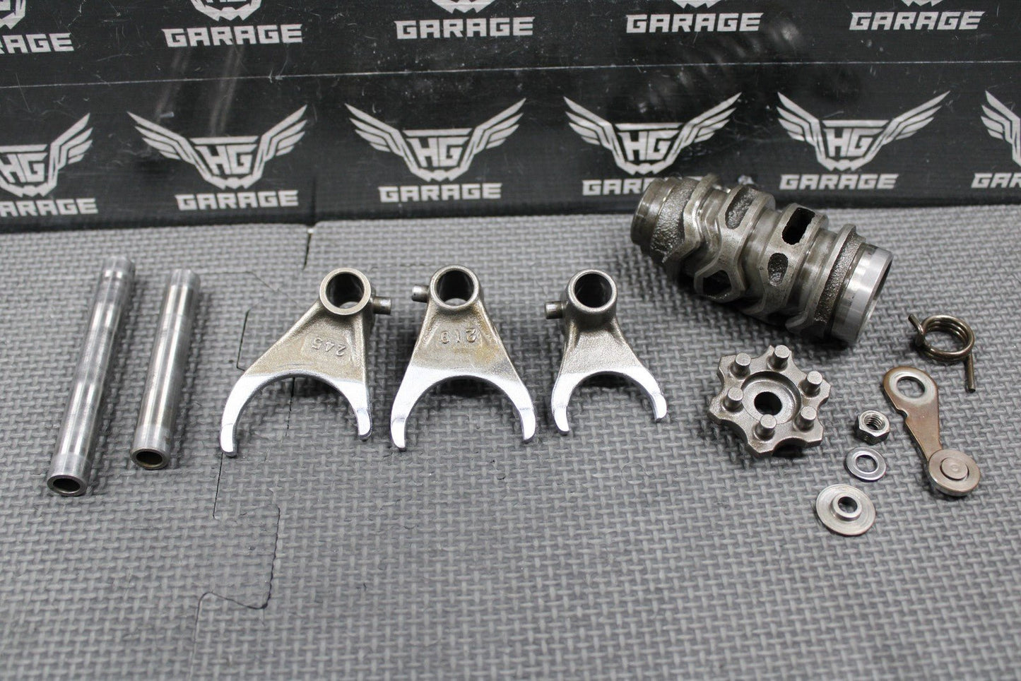 1996 95 - 02 KAWASAKI KX125 OEM TRANSMISSION GEAR SHIFT FORKS DRUM GEARBOX SHAFT - hggarage