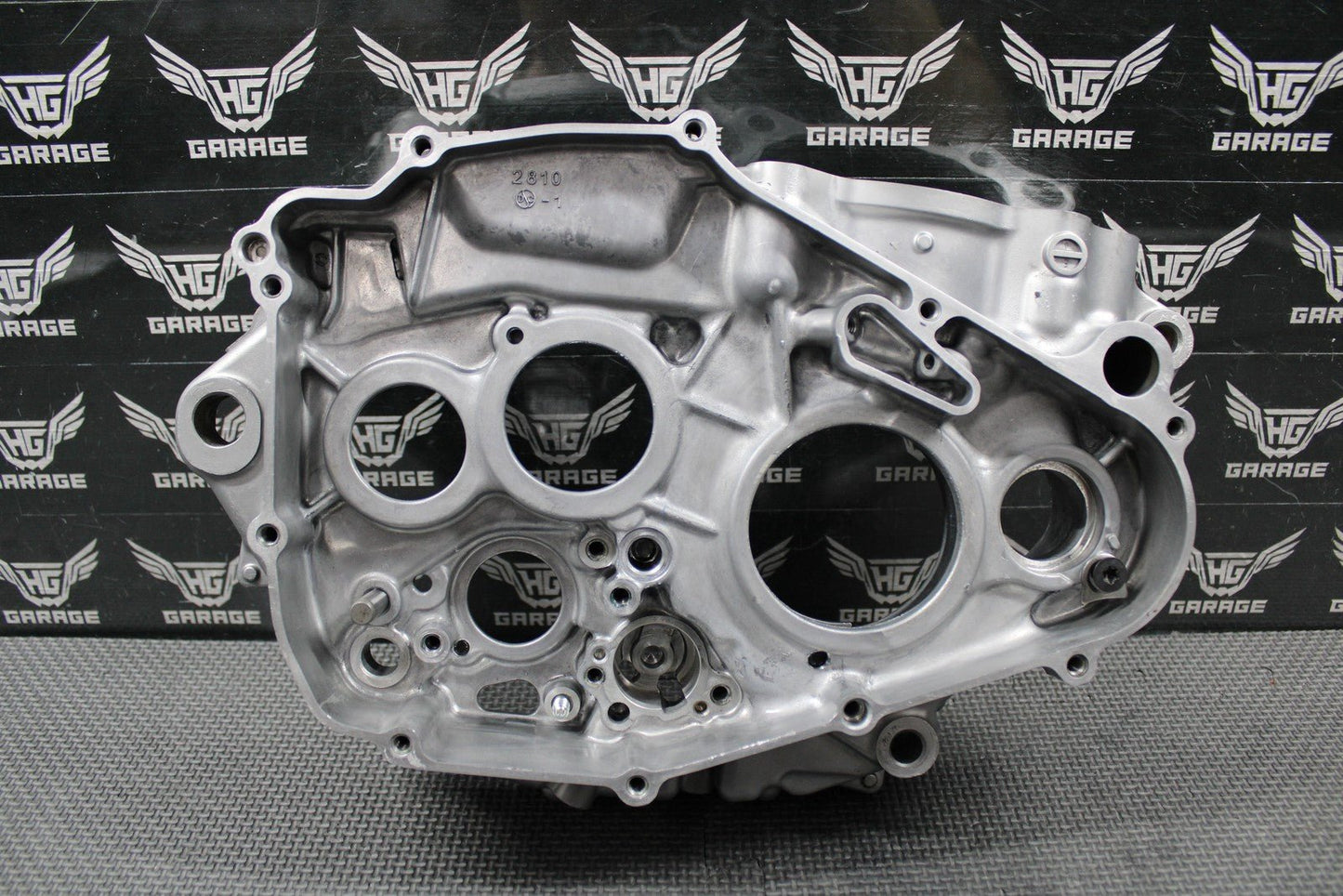 2022 KAWASAKI 19 - 22 KX450 KX450SR OEM RIGHT CRANKCASE CRANK CASE 14101 - 0018 GOOD - hggarage
