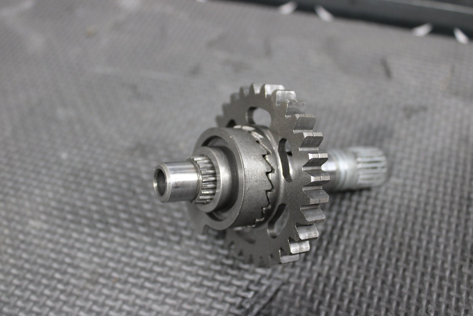 1999 HONDA CR125R OEM KICKSTART KICK START SHAFT W IDLER GEAR 28210 - KS6 - 700 - hggarage