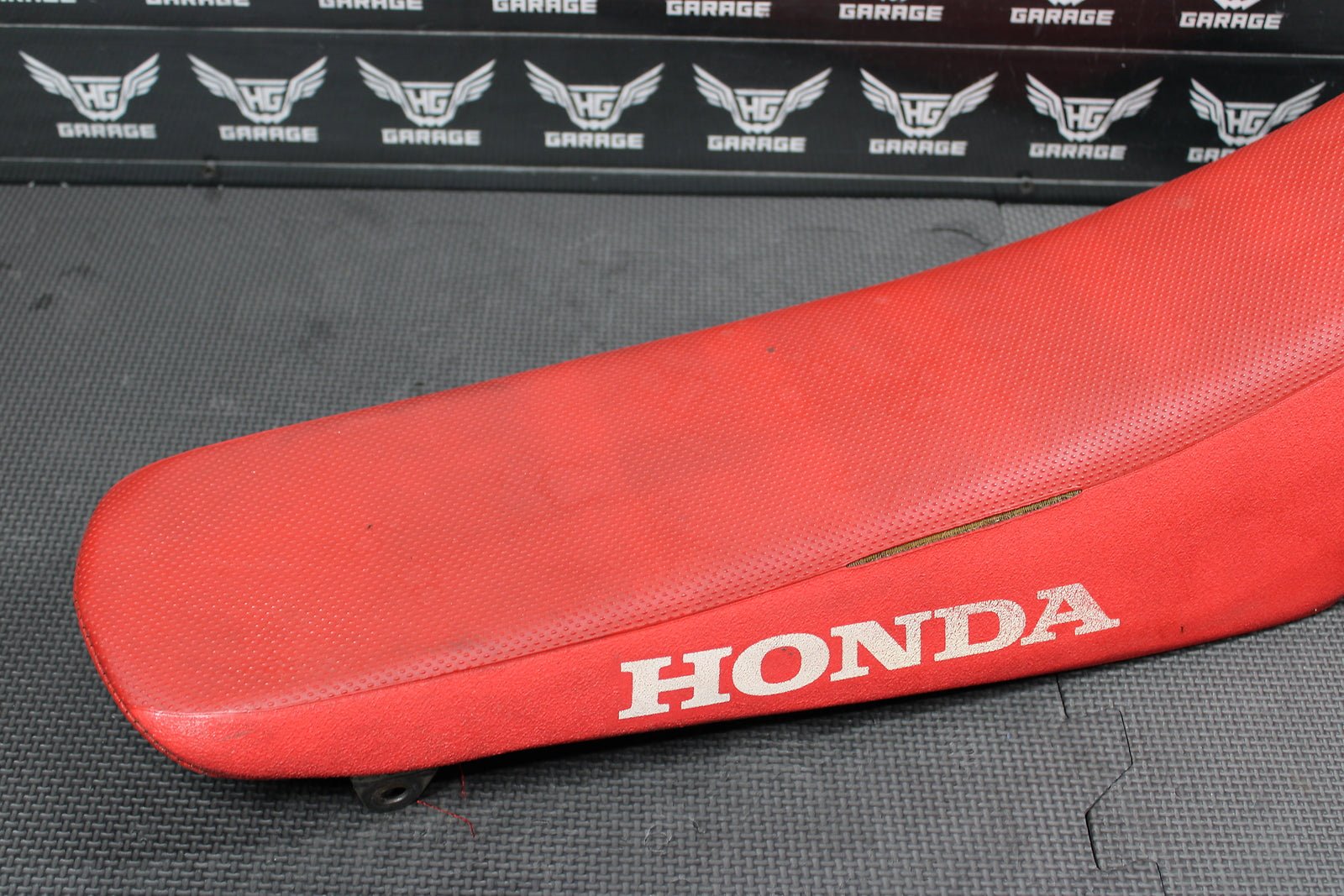 2009 HONDA CRF450R OEM SEAT SADDLE 77100 - MEN - A30 - hggarage