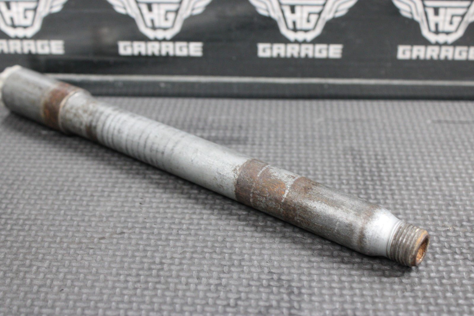 2000 KTM 250 EXC OEM FRONT WHEEL RIM AXLE PIVOT BOLT 50309081100 - hggarage