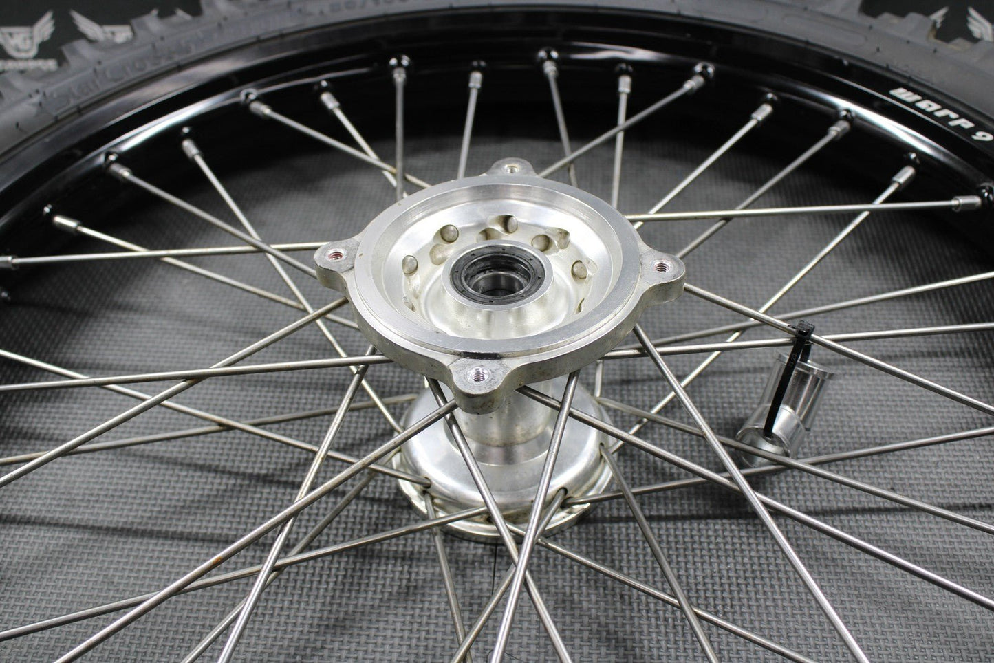 2014 KAWASAKI 10 - 18 KX250F WARP 9 BLACK FRONT WHEEL RIM BILLET HUB LIKE NEW TIRE - hggarage