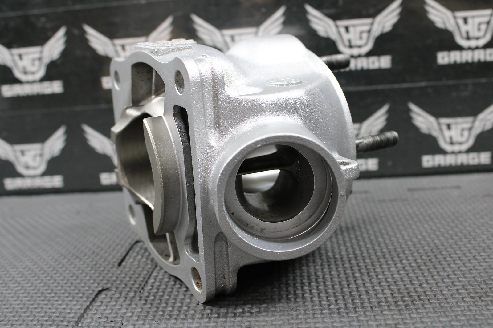 1998 97 - 01 YAMAHA YZ80 OEM CYLINDER BORE JUG TOP END 47.5MM 4ES - 11311 - 30 - 00 NICE - hggarage