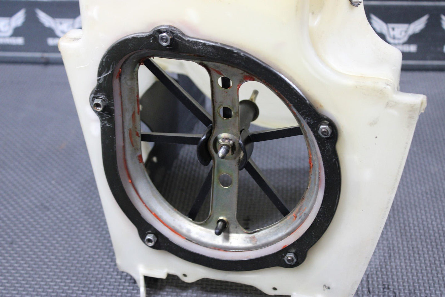 1998 HONDA CR125R OEM AIRBOX INTAKE AIR CLEANER CASE 17210 - KZ4 - J00 - hggarage