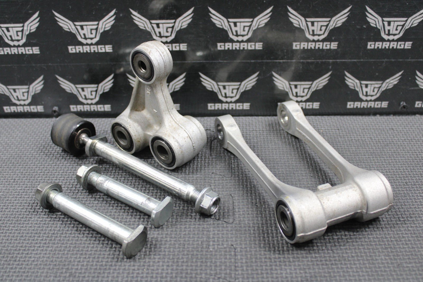 2019 SUZUKI 19 - 25 RMZ250 RMZ450 OEM REAR SHOCK LINKAGE LINKS BOLTS GOOD BEARINGS - hggarage