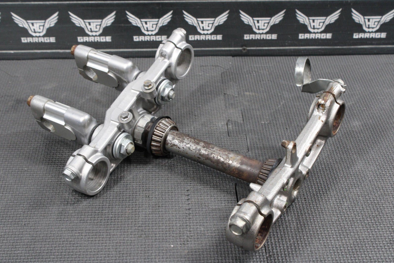 2008 KAWASAKI KLX140 OEM FRONT FORKS LOWER UPPER TRIPLE TREE STEM CLAMP FORKS - hggarage