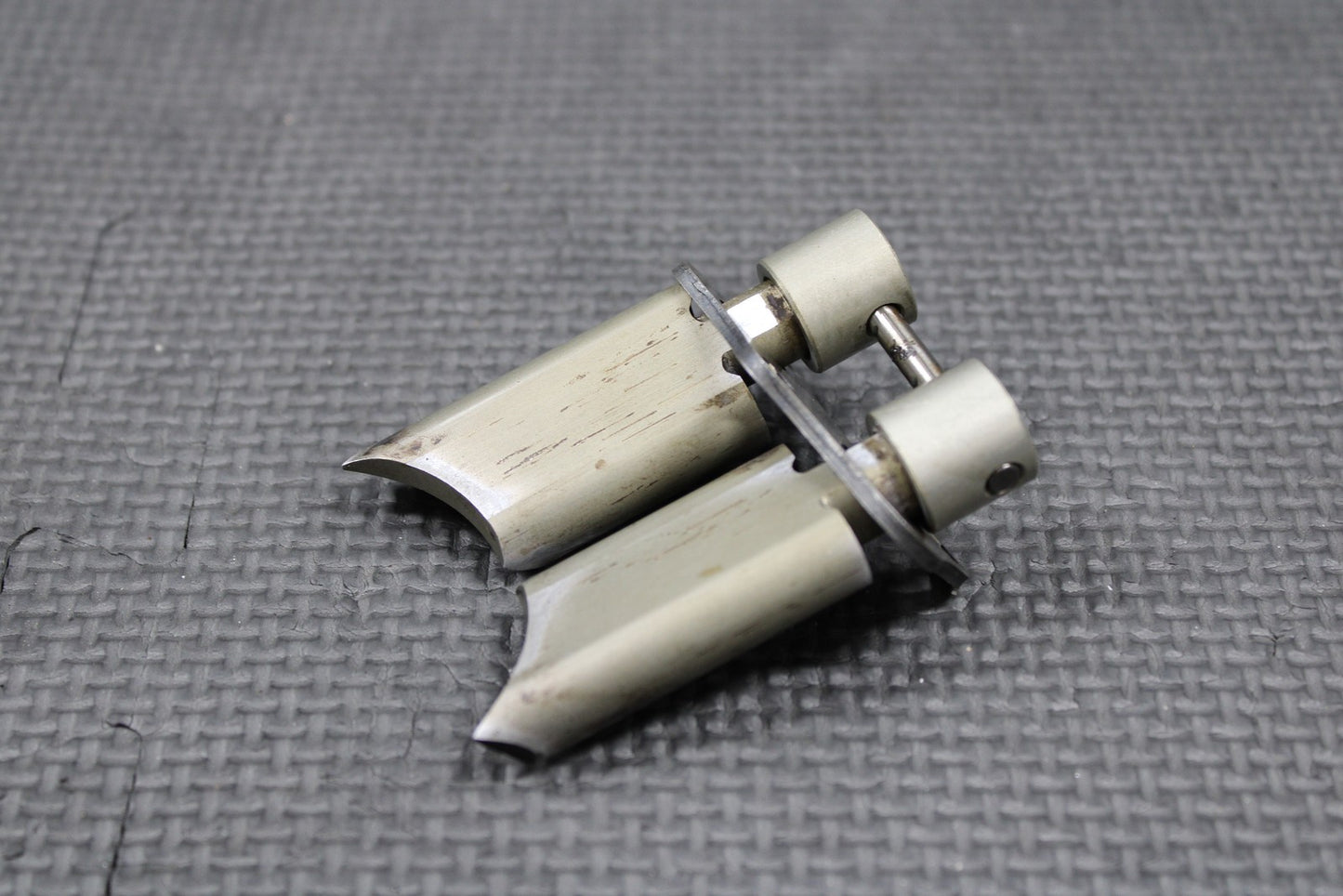 2005 SUZUKI 05 - 23 RM85 OEM EXHAUST POWER VALVE POWERVALVE GOVERNOR 11250 - 03B10 - hggarage