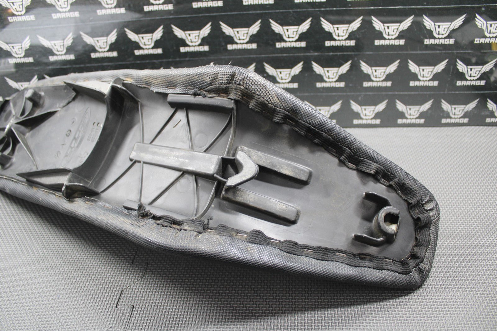 2010 KTM 07 - 11 250 XCF - W SDG COMPLETE SEAT SADDLE FOAM PAN M129 77307040000 - hggarage