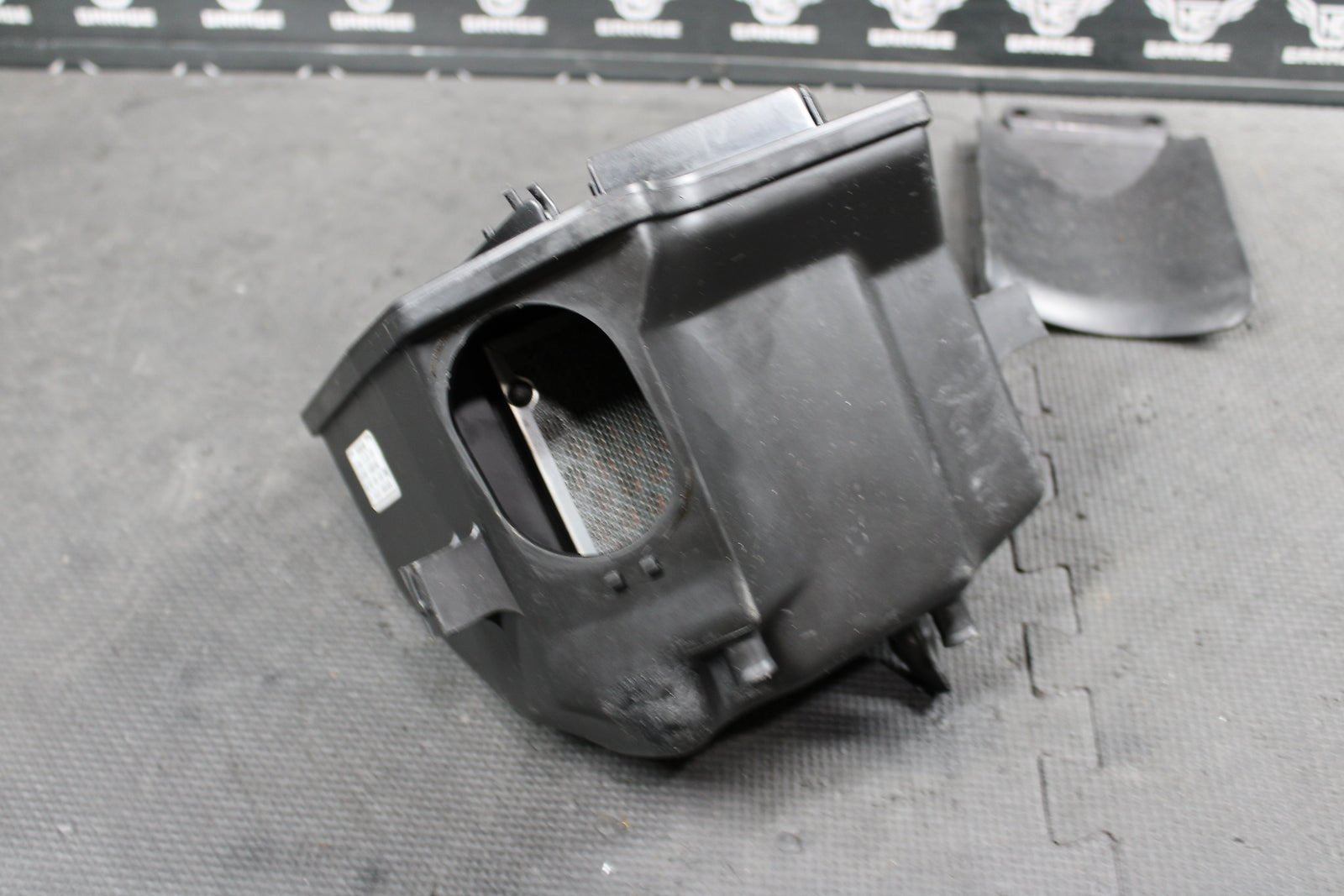 2009 HONDA CRF230L CRF230M OEM AIRBOX INTAKE AIR CLEANER CASE - hggarage