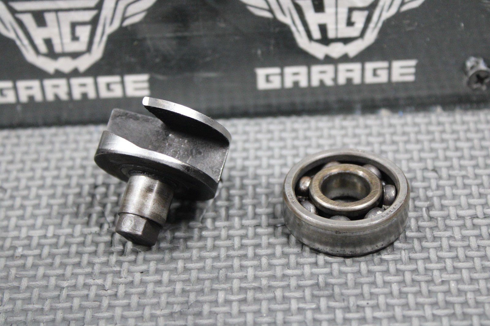 1999 SUZUKI 99 - 00 RM250 OEM MODEL X Y POWER VALVE EXHAUST RH SIDE 11255 - 37E31 - hggarage