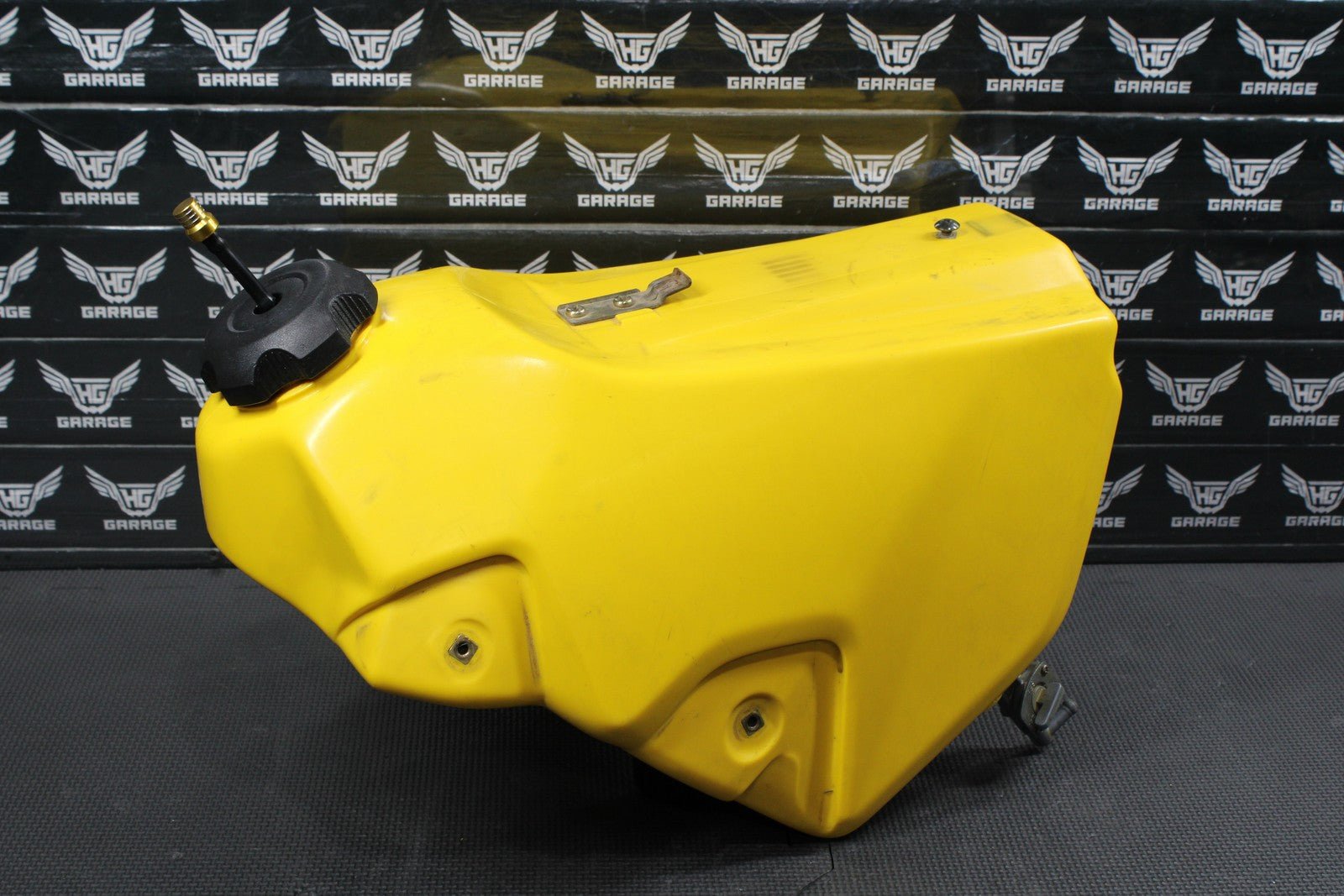 2000 SUZUKI DRZ400 00 - 04 OEM GAS FUEL TANK CELL PETROL RESERVOIR PLASTIC YELLOW - hggarage