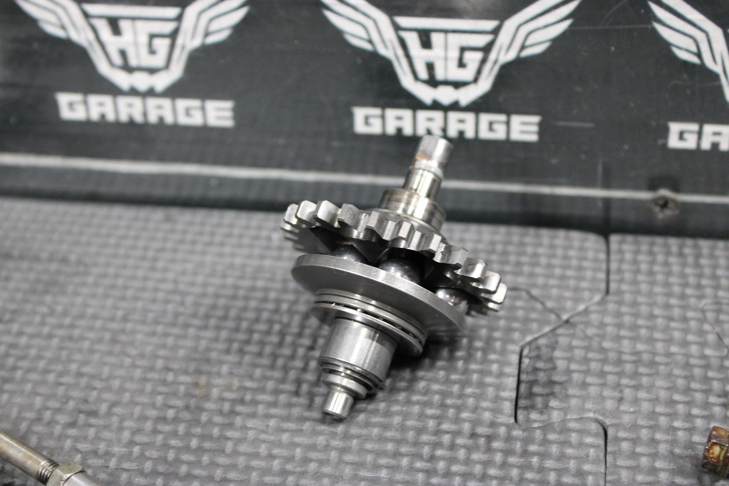 2000 KTM 250 EXC OEM ENGINE POWERVALVE EXHUAST VALVE LINKAGE GOVERNOR - hggarage