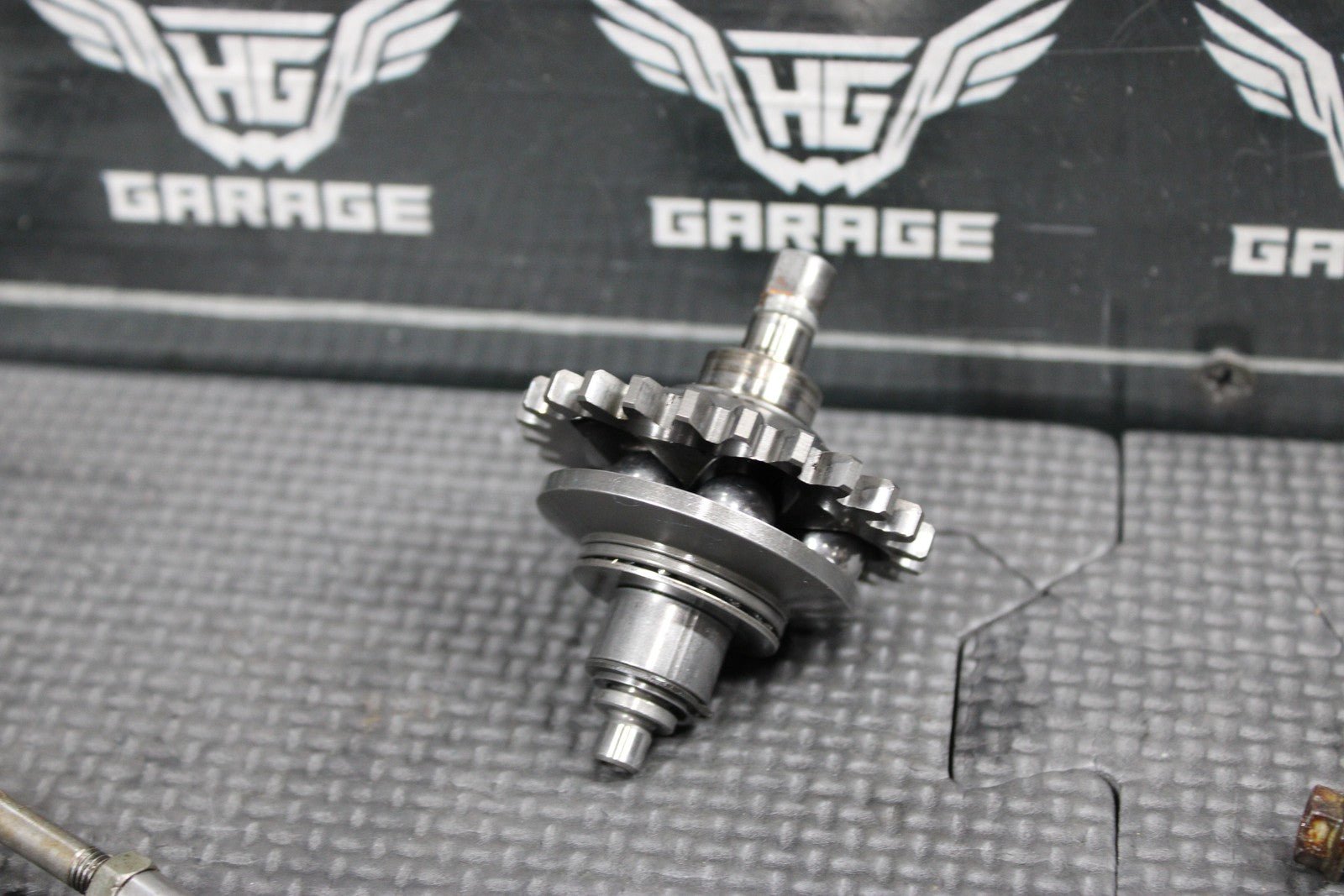 2000 KTM 250 EXC OEM ENGINE POWERVALVE EXHUAST VALVE LINKAGE GOVERNOR - hggarage