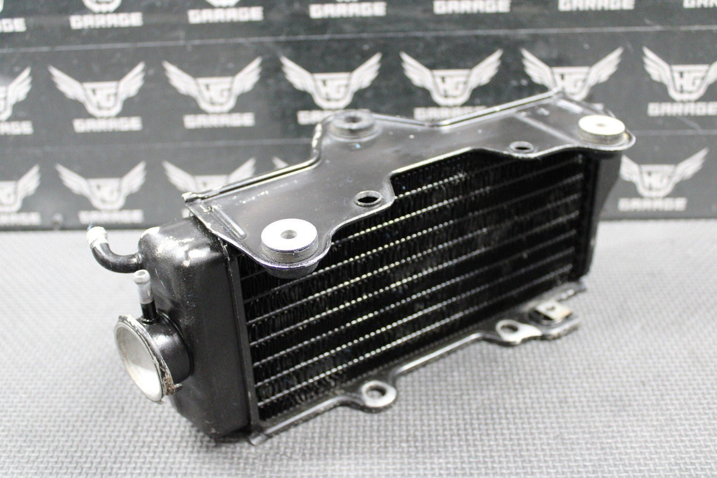 1987 1988 HONDA CR125R OEM RIGHT SIDE FILL RADIATOR COOLER 19010 - KS6 - 700 NICE! - hggarage