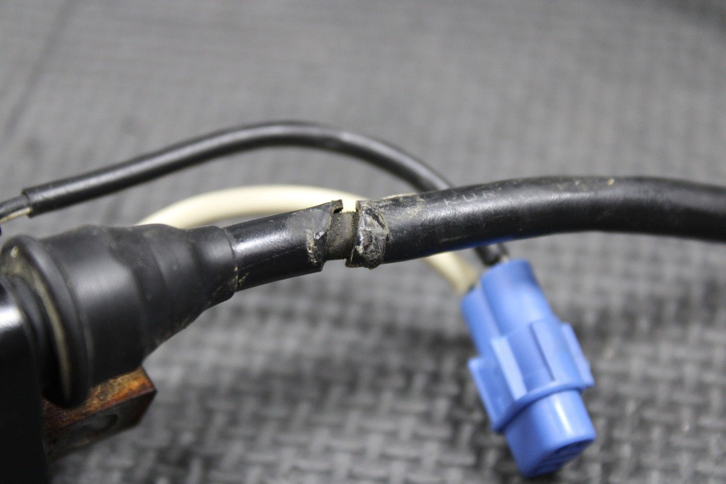 2003 SUZUKI 01 - 03 RM125 RM250 OEM IGNITION COIL SPARK PLUG BOOT WIRE 33410 - 08G00 - hggarage