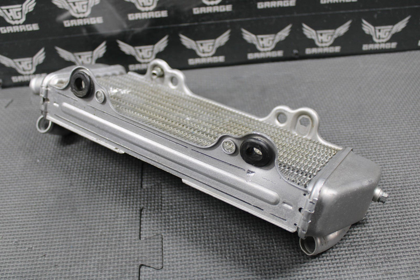 2004 98 - 06 KTM 125SX OEM RIGHT SIDE RADIATOR COOLER RADIATOR 50335008100 - hggarage