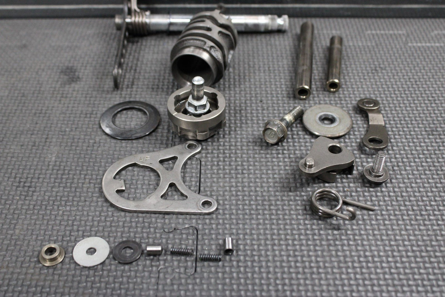 2007 HONDA CRF450R OEM ENGINE TRANSMISSION TRANNY GEARBOX SHIFT FORKS SHAFT DRUM - hggarage