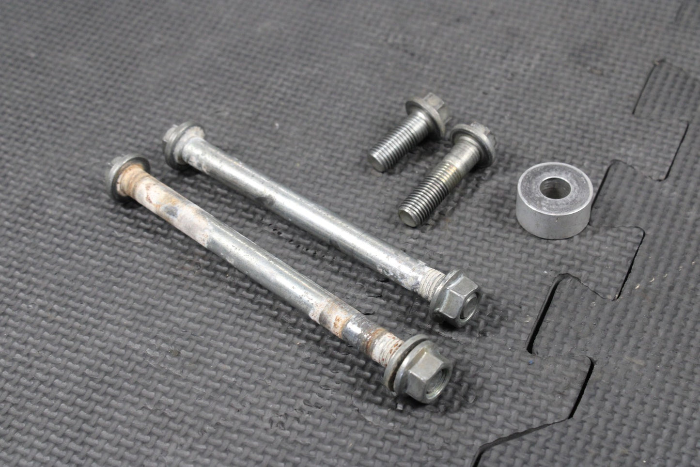 2023 HONDA CRF250R OEM ENGINE MOTOR MOUNT STAY BRACKETS HARDWARE BOLTS - hggarage