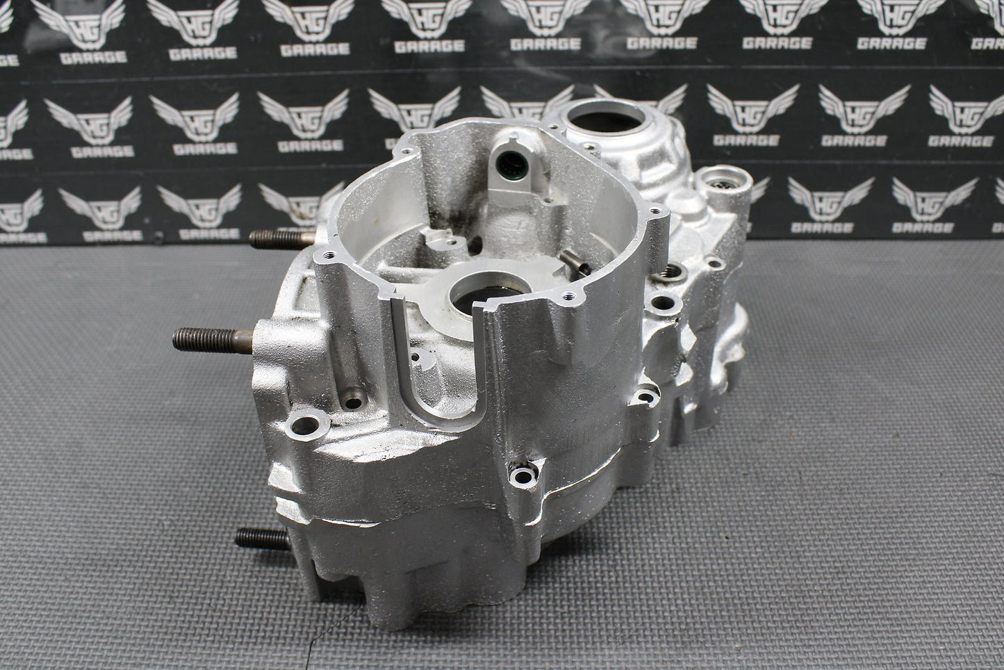 1991 KTM 300 EXC OEM LEFT RIGHT ENGINE MOTOR CRANKCASE CRANK CASES 54630004200 - hggarage
