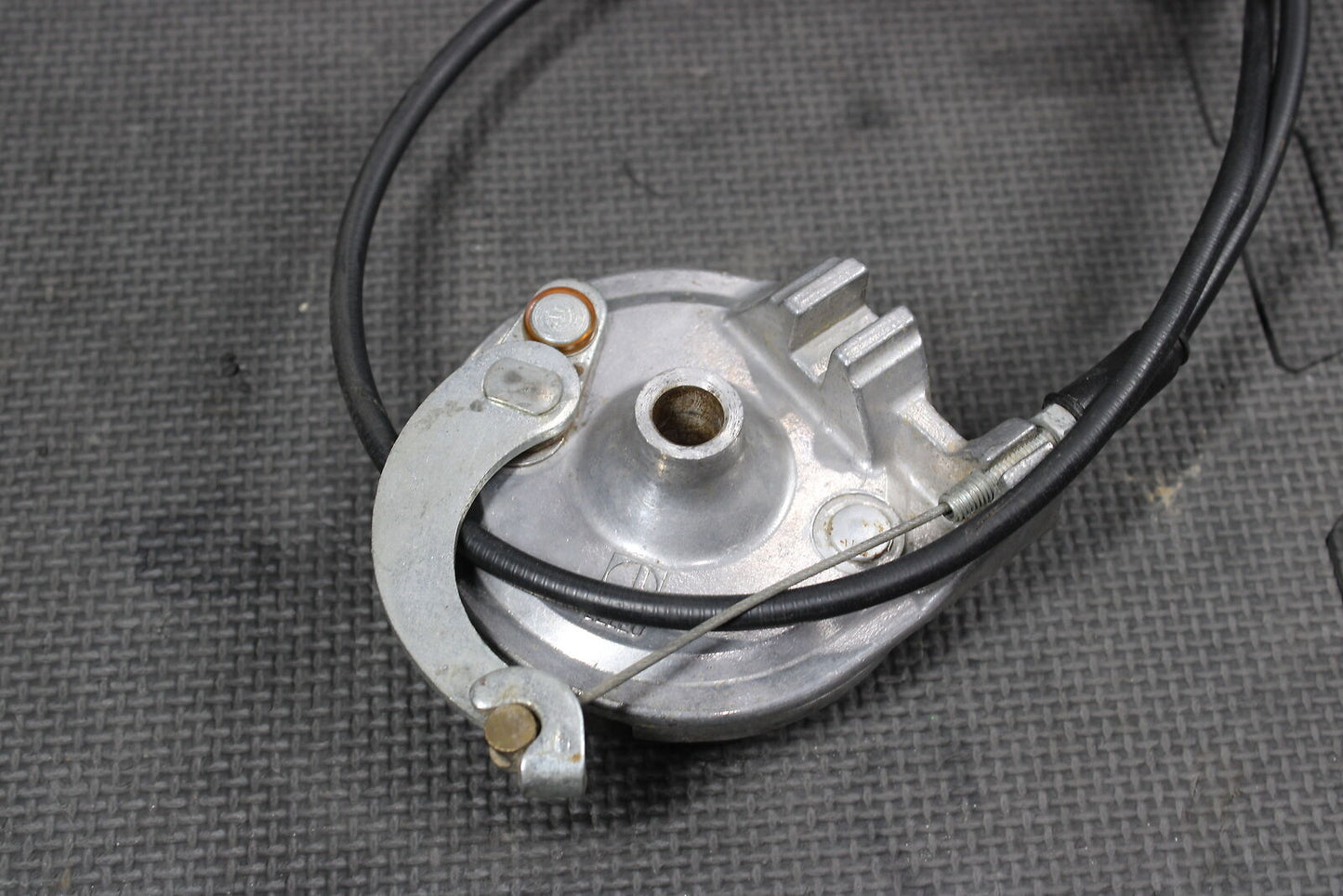 2000 KTM 50 OEM FRONT BRAKE DRUM CABLE LEVER ASSEMBLY 45009030000