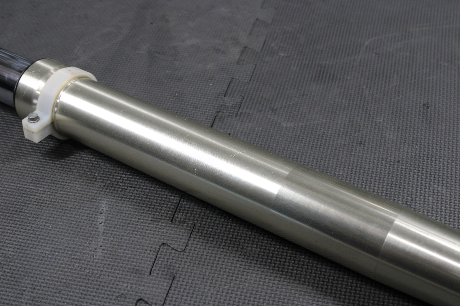 2000 SUZUKI RM125 OEM FRONT LEFT SUSPENSION FORK SHOCK 51104 - 36E80 NEEDS WORK! - hggarage