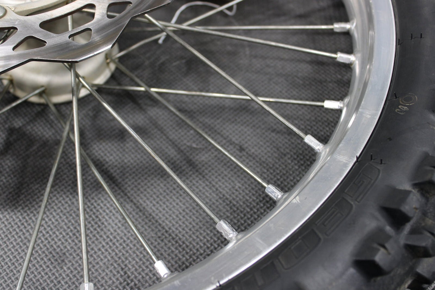 2008 SUZUKI RMZ250 RMZ250L OEM EXCEL FRONT WHEEL RIM HUB ASSEMBLY 54100 - 10H0 - hggarage