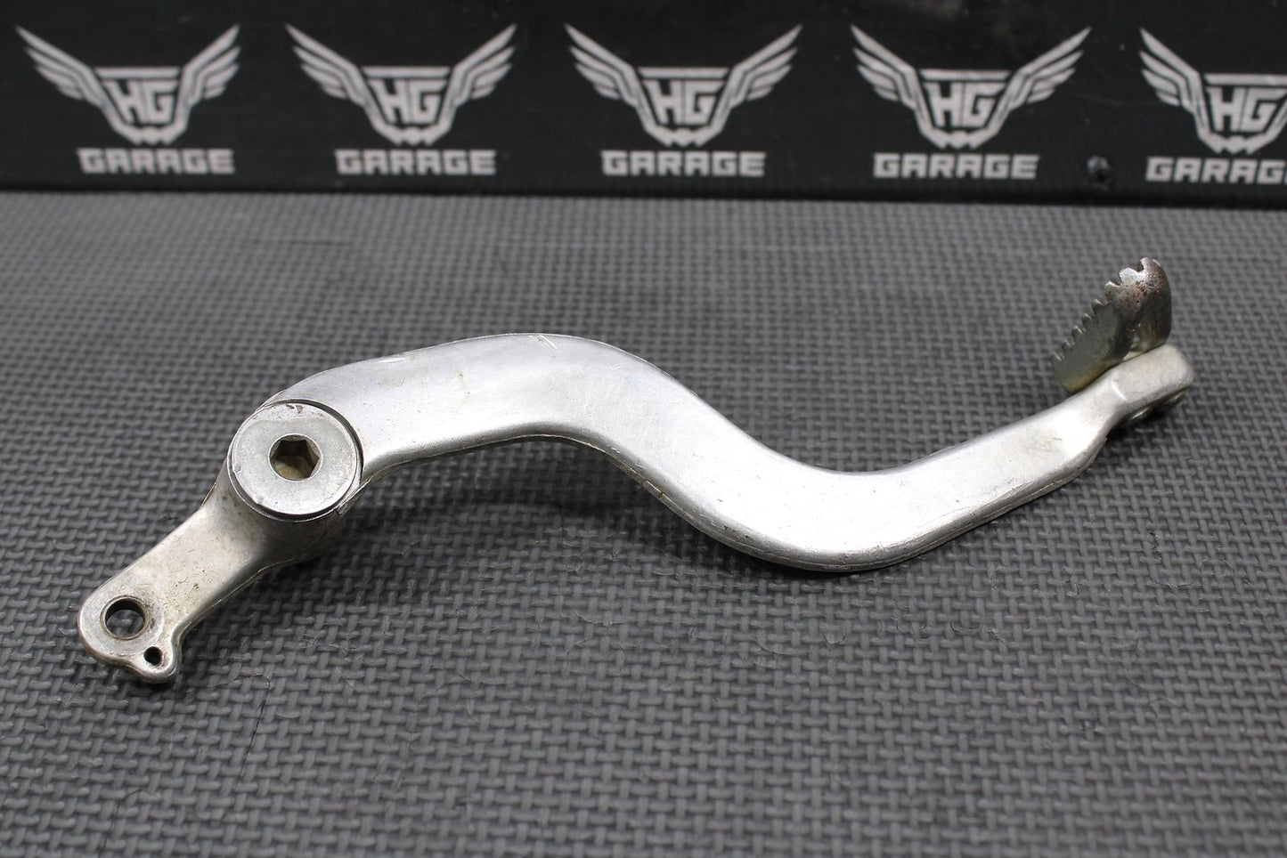 1998 1999 HONDA CR125R OEM RIGHT REAR BRAKE FOOT PEDAL LEVER 46510 - KZ4 - J00 - hggarage