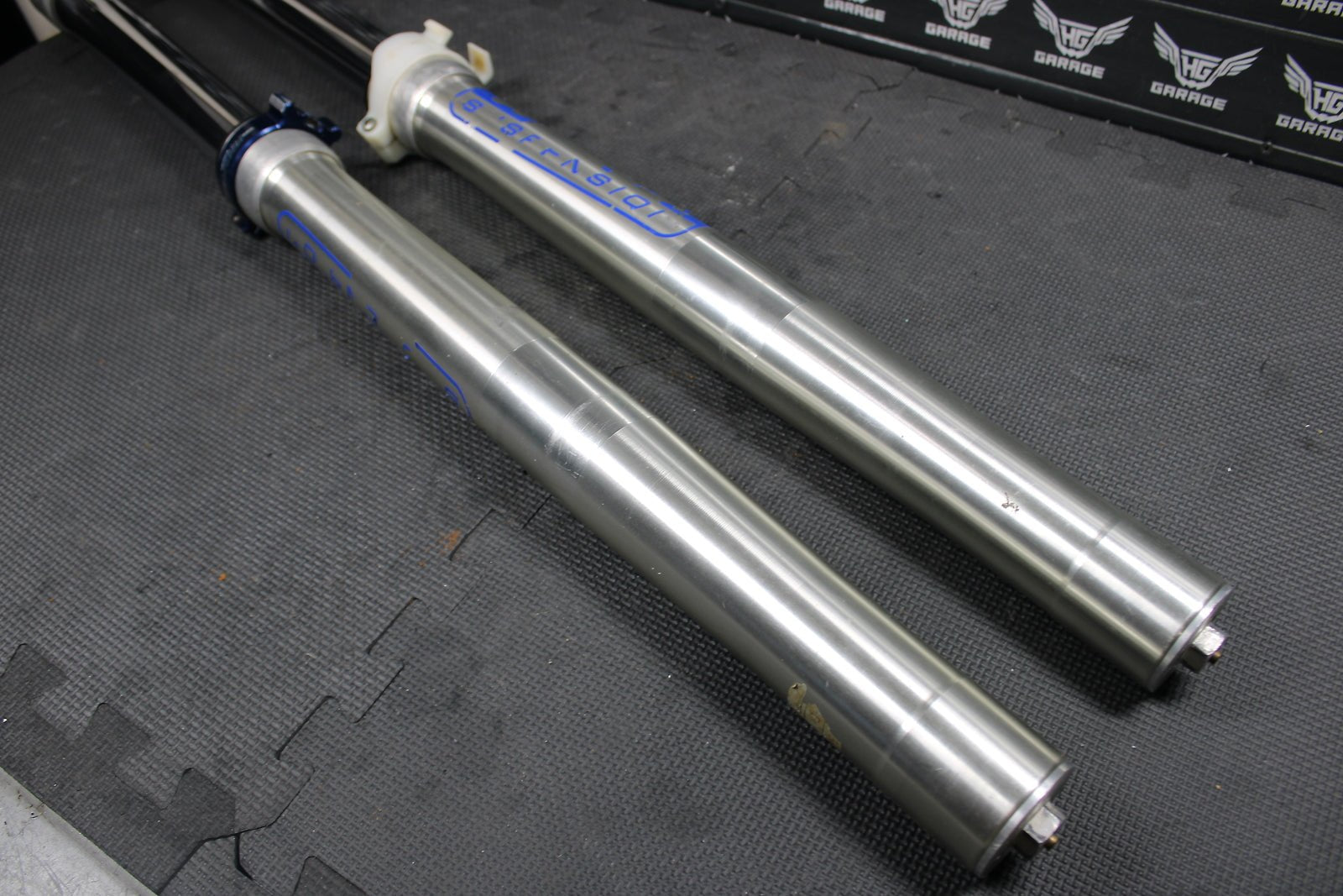 1999 YAMAHA YZ250 OEM RIGHT LEFT FRONT SUSPENSION FORKS SHOCKS 5CU - 23102 - 00 - 00 - hggarage