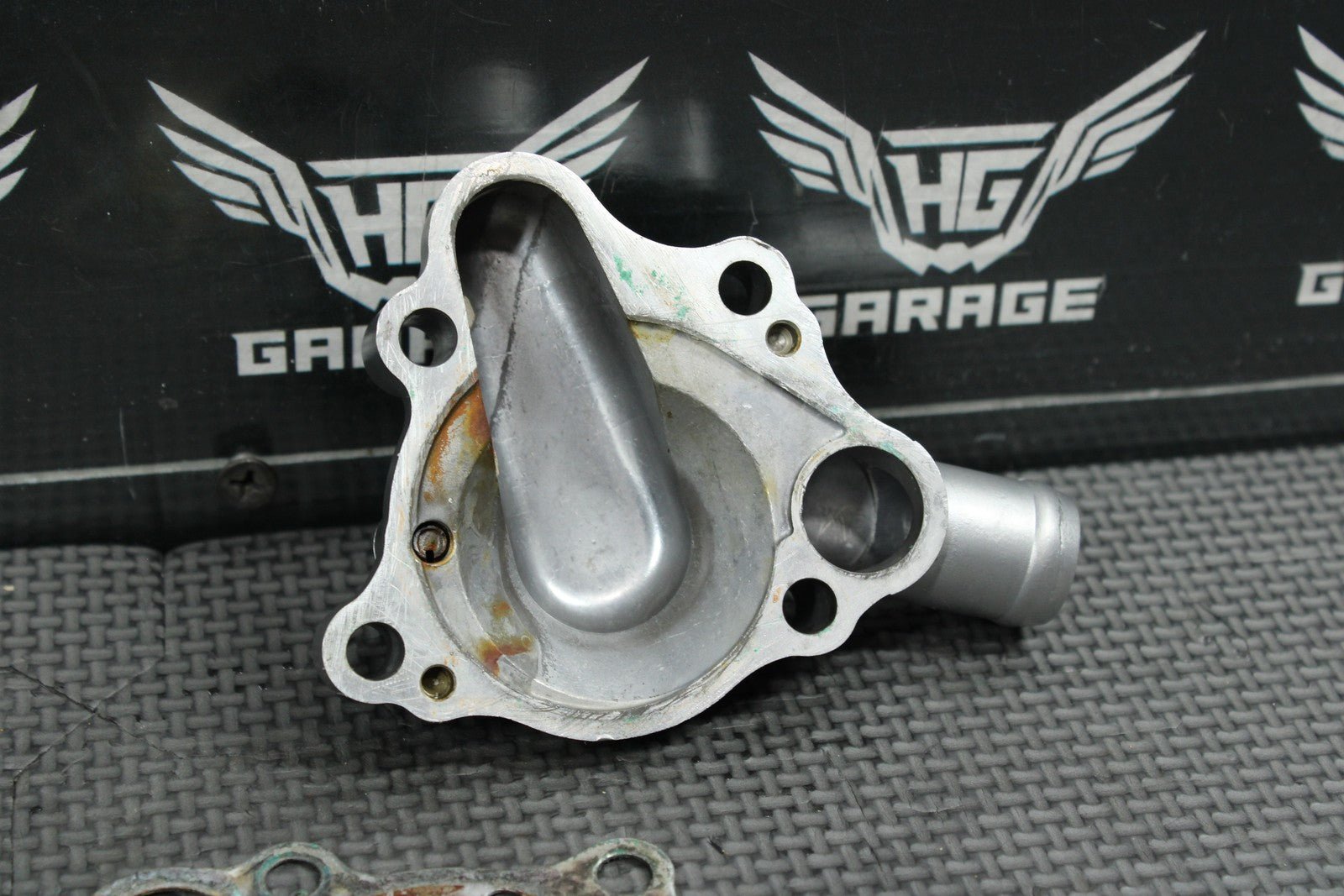 2000 97 - 04 HONDA CR125R OEM ENGINE WATER PUMP W HOUSING 19221 - KZ4 - B00 GOOD! - hggarage