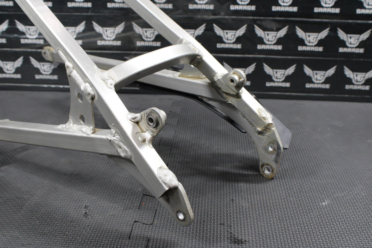 2000 SUZUKI 00 - 04 DRZ400 OEM REAR BACK SUB FRAME SUBFRAME 41200 - 29F00 - hggarage