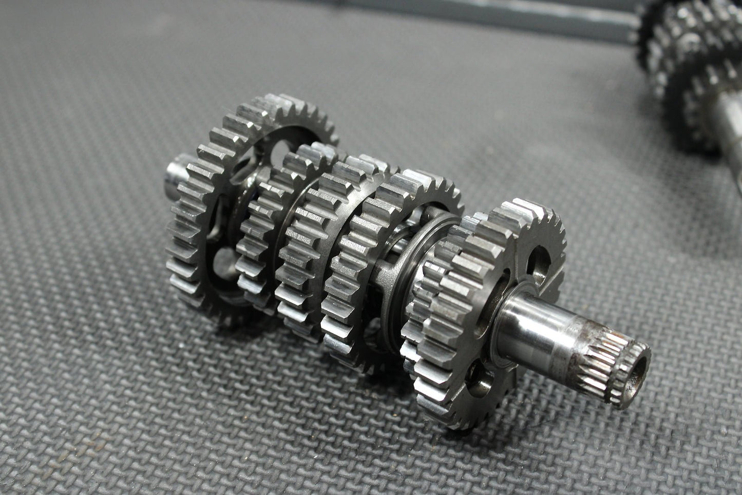 1993 Honda CR80R OEM Engine Transmission Tranny Assembly Gears 23211 - GC4 - 600 - hggarage