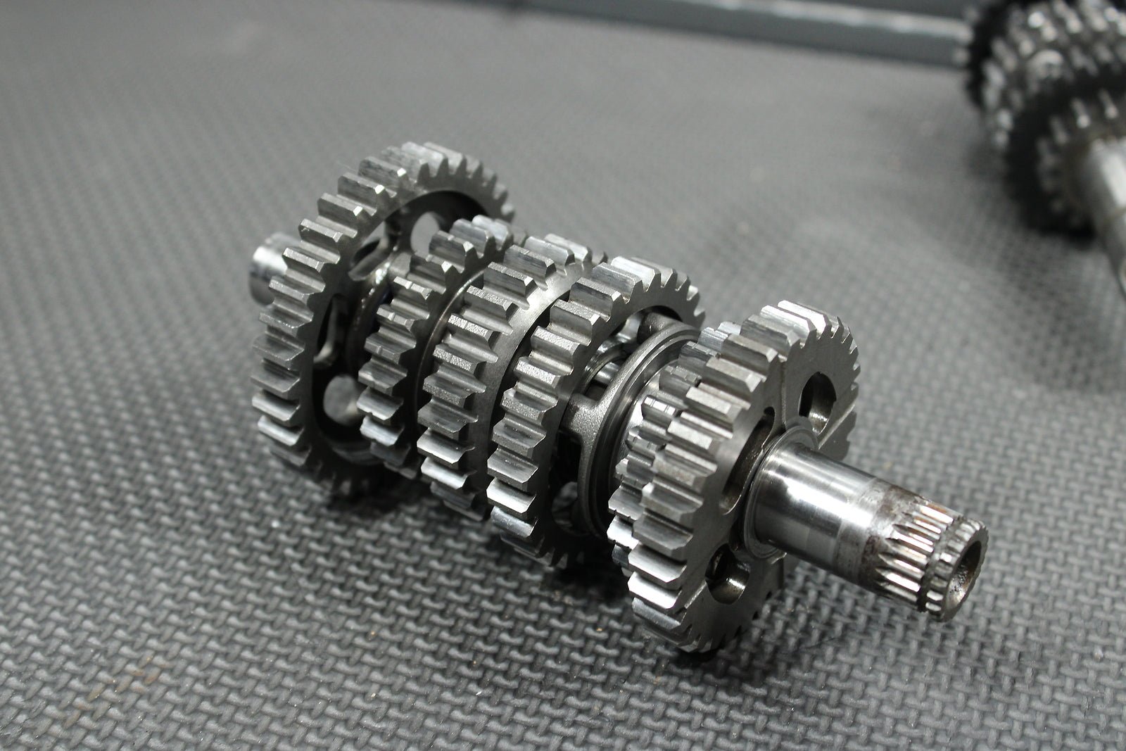 1993 Honda CR80R OEM Engine Transmission Tranny Assembly Gears 23211 - GC4 - 600 - hggarage
