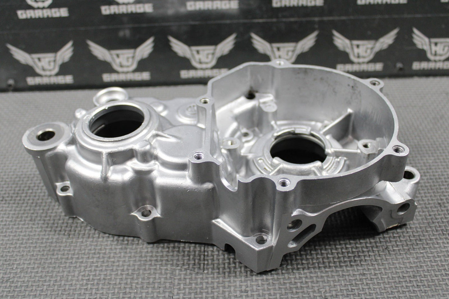2015 KAWASAKI 14 - 21 KX85 KX100 OEM LEFT ENGINE CRANKCASE CRANK CASE 14001 - 0737 - hggarage