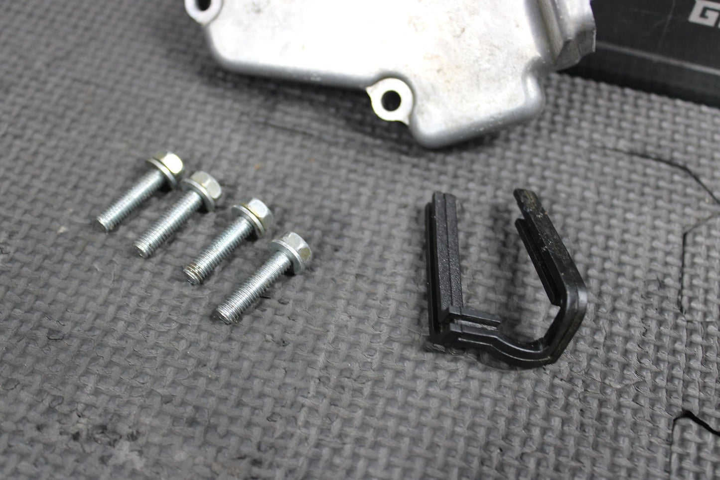 2017 Yamaha YZ250 OEM Engine Powervalve Linkage Governor Right Side Cover - hggarage