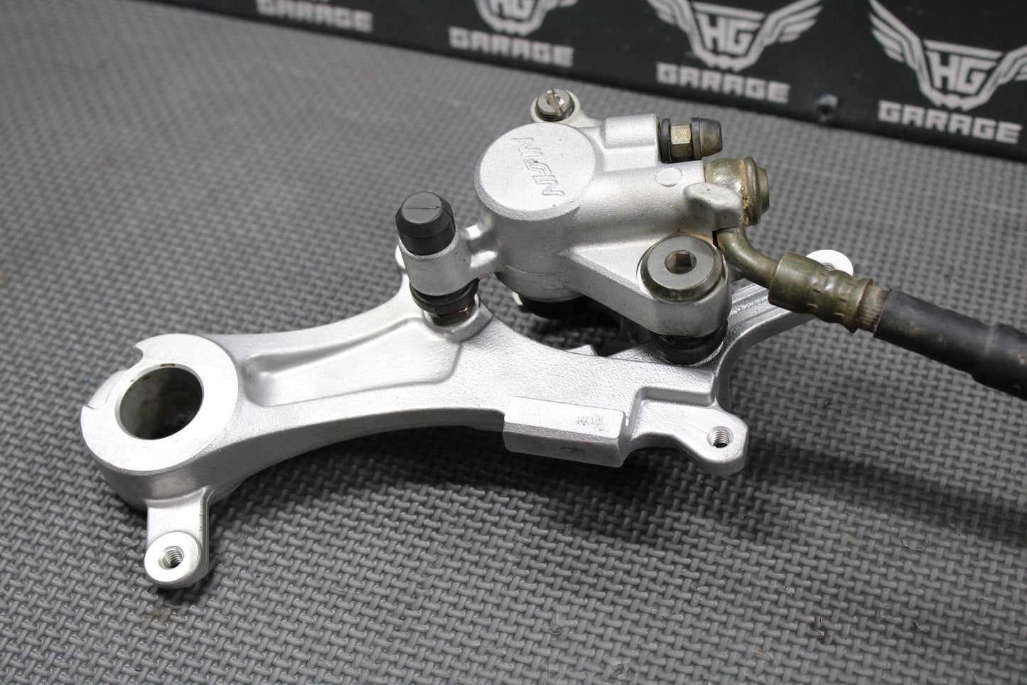 2009 YAMAHA YZ450F OEM NISSIN REAR BACK BRAKE CALIPER MASTER CYLINDER LEVER LINE - hggarage