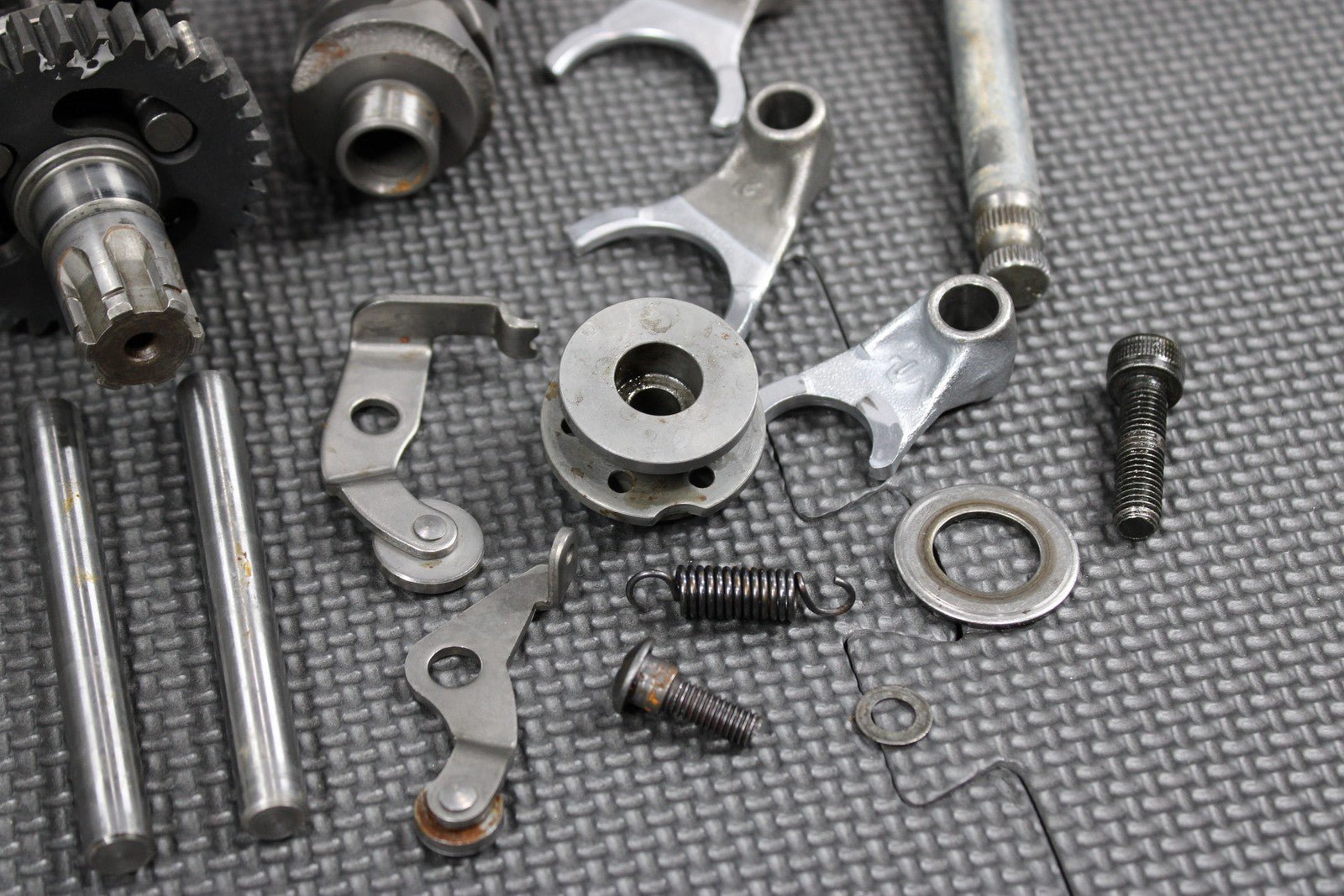 2003 KAWASAKI KX65 ENGINE TRANSMISSION GEARBOX TRANS SHIFT FORKS SHAFTS GEARS - hggarage