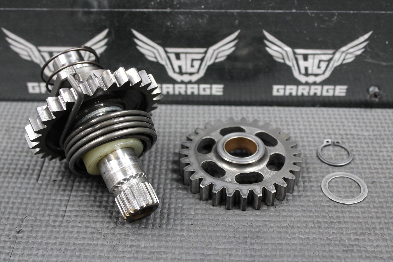 2003 SUZUKI 01 - 04 RM250 OEM KICKSTART KICK START SHAFT W IDLER GEAR 26211 - 05D03 - hggarage