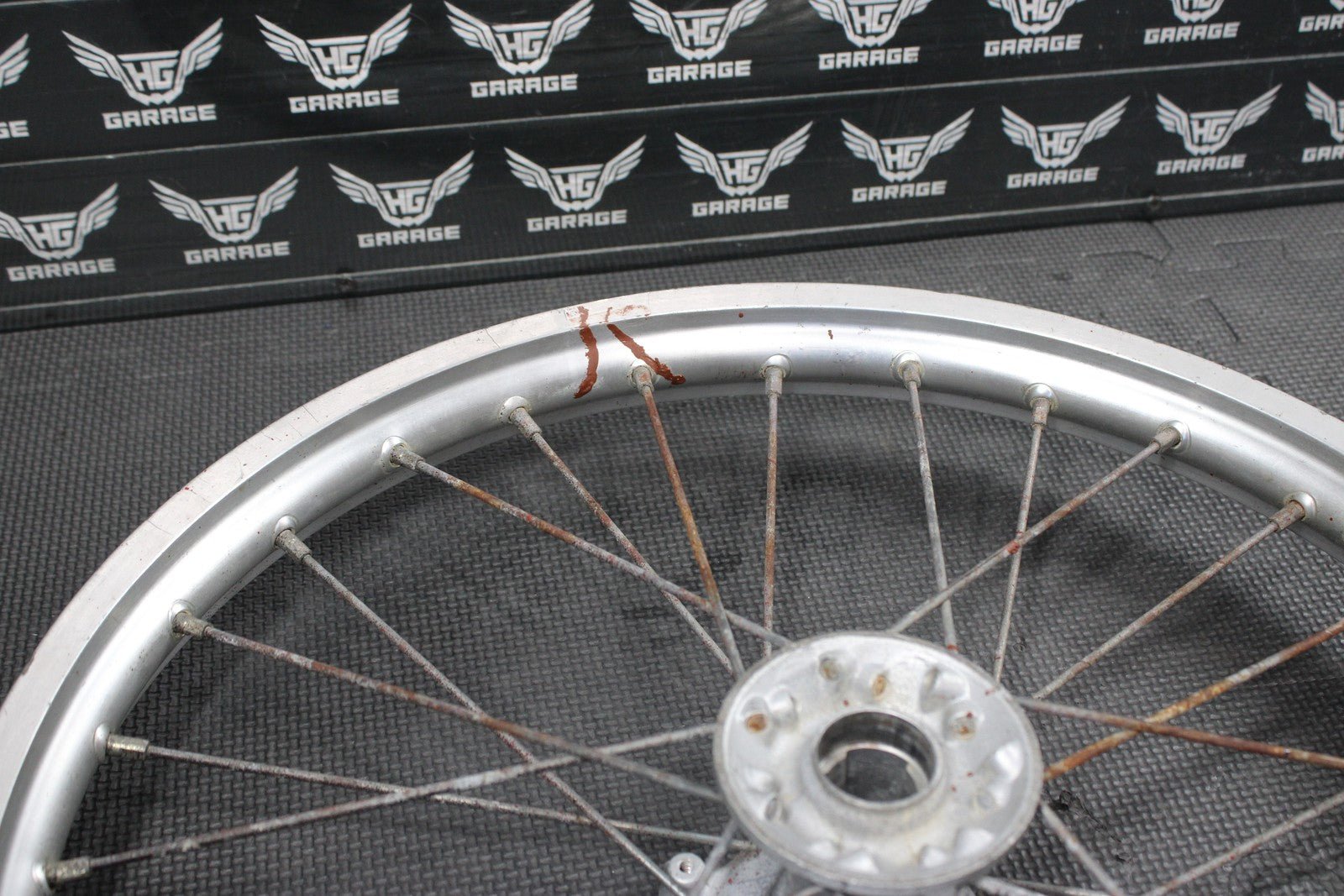 2001 HONDA 96 - 02 CR80RB 19" BIGWHEEL OEM FRONT WHEEL RIM HUB 44650 - GBF - 861 - hggarage