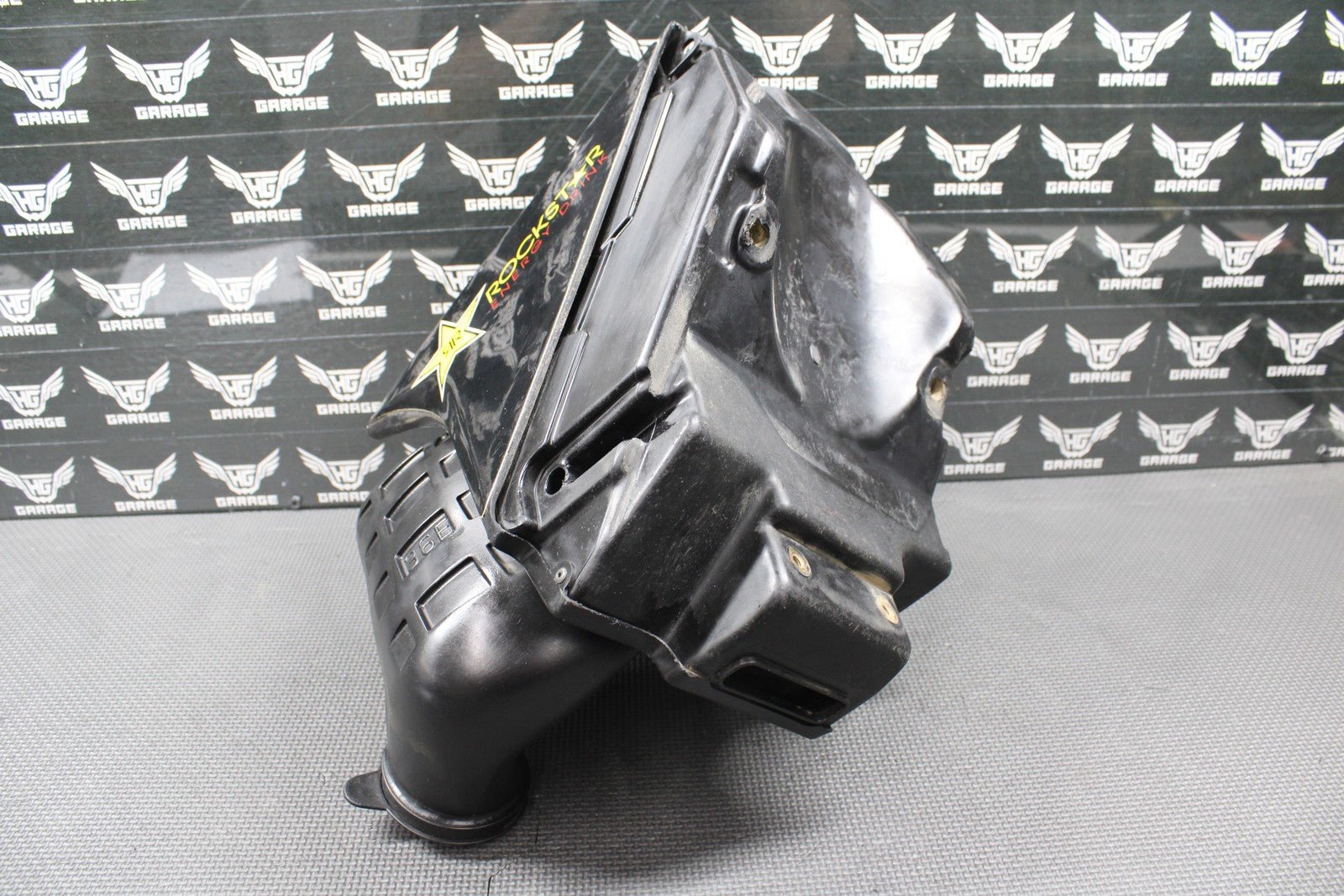 1999 SUZUKI RM125 MODEL X OEM AIRBOX AIR CLEANER FILTER BOX INTAKE 13700 - 36E01 - hggarage