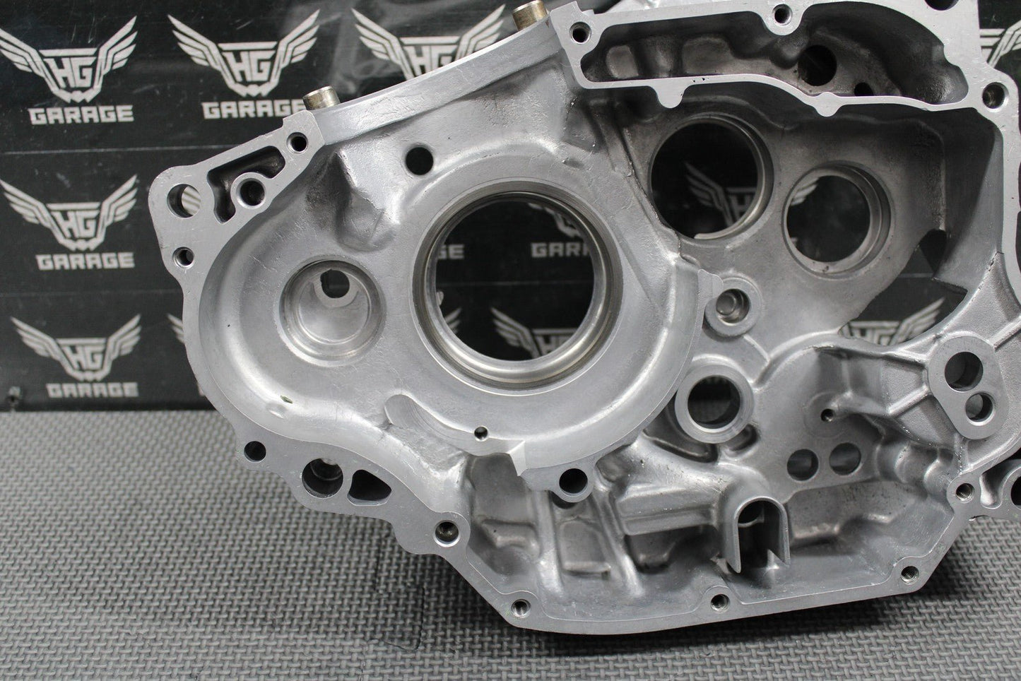 1991 HONDA 90 - 95 XR250R OEM RIGHT ENGINE CRANKCASE CRANK CASE 11100 - KZ1 - 671 MINT - hggarage