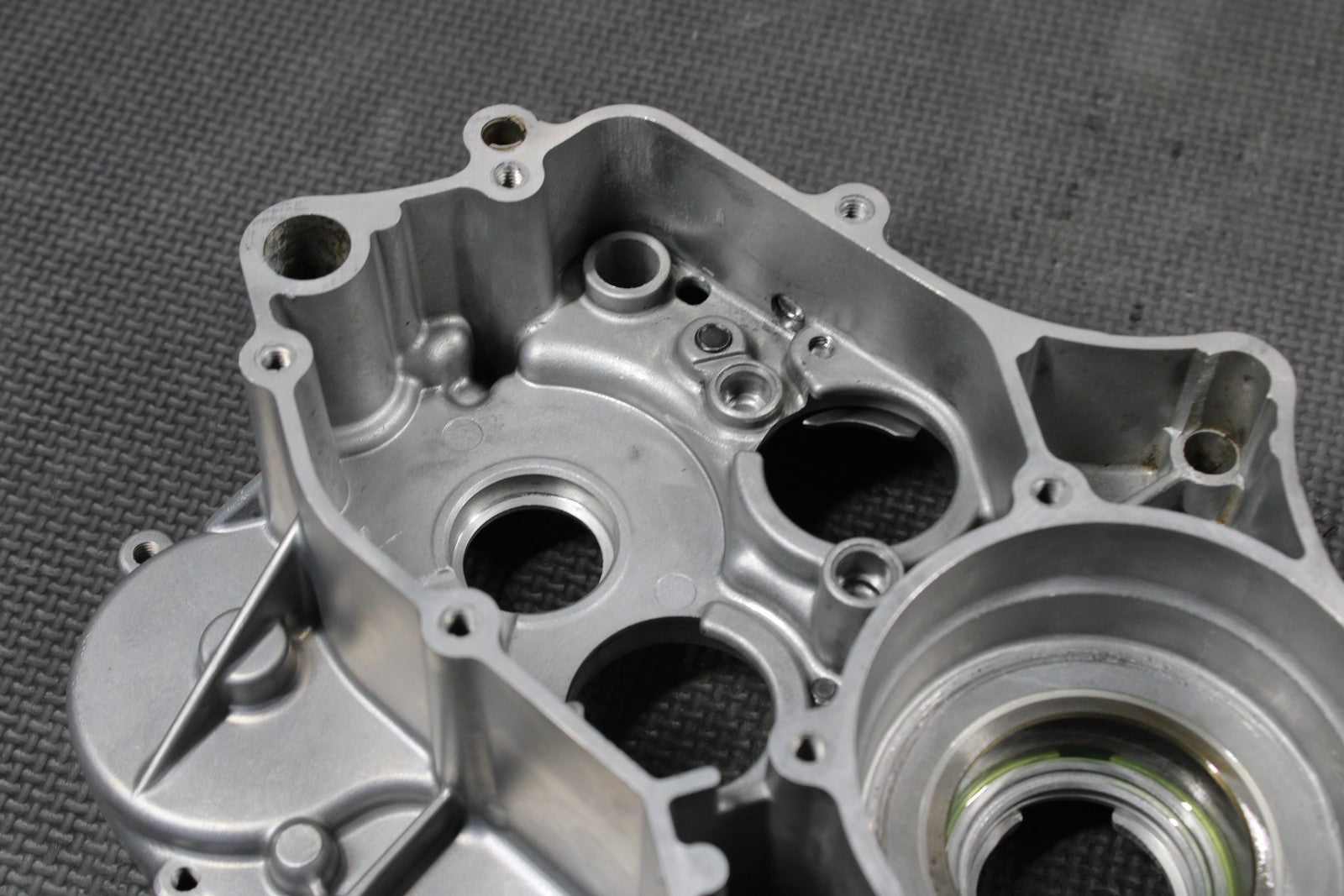 2012 KAWASAKI 08 - 13 KX85 OEM LEFT RIGHT ENGINE MOTOR CRANKCASE CASES BLOCK - hggarage