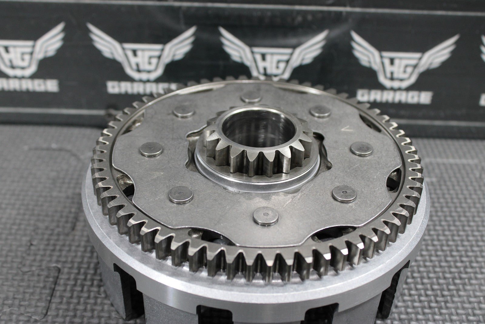 2007 HONDA CRF450R OEM CLUTCH BASKET 22100 - MEN - A00 - hggarage