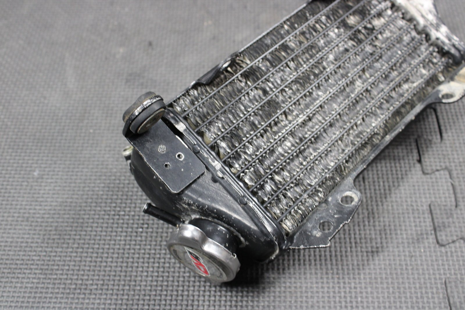 1992 Kawasaki KX250 OEM Engine Motor Cooling Cooler Radiator Left Right - hggarage