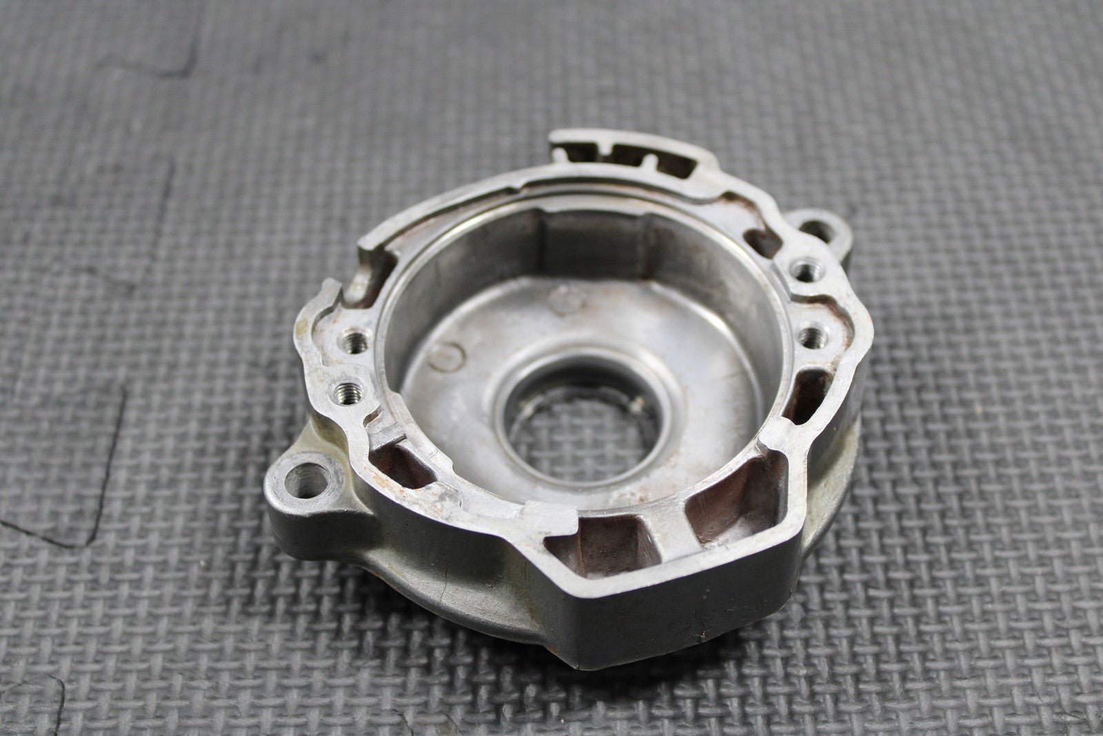1999 HONDA XR200R 86 - 02 OEM IGNITION PULSE GENERATOR BASE & COVER 12332 - KT0 - 000 - hggarage