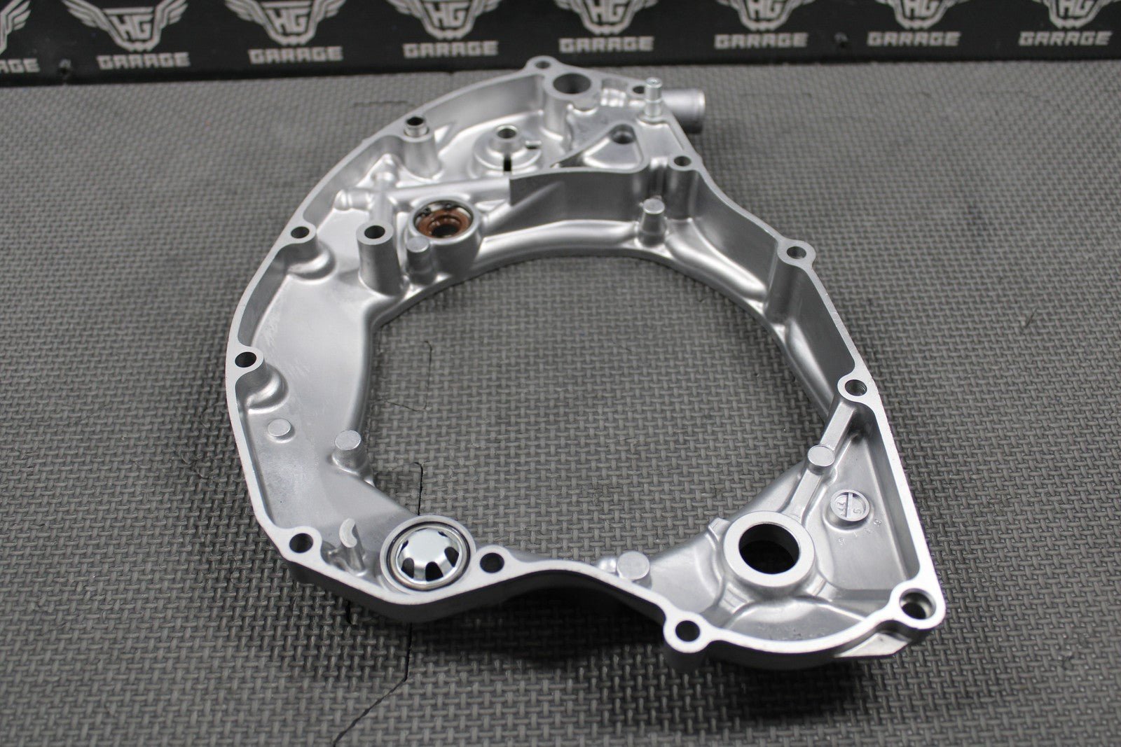 2020 SUZUKI 19 - 25 RMZ250 OEM RIGHT CRANKCASE INNER CLUTCH COVER 11340 - 49H10 GOOD - hggarage