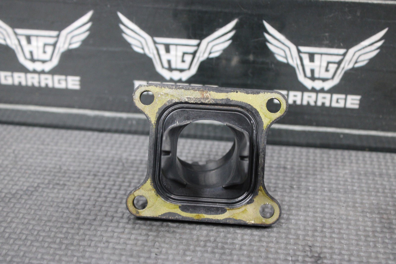2001 KAWASAKI KX100 OEM INTAKE BOOT REED BLOCK ASSEMBLY CARBURATOR 16065 - 1372 - hggarage