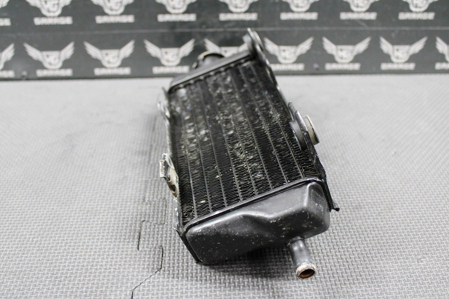 1987 1988 HONDA CR125R OEM RIGHT SIDE FILL RADIATOR COOLER 19010 - KS6 - 700 NICE! - hggarage